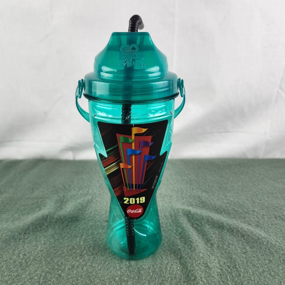 Six Flags 2019 Refillable Souvenir Drink Bottle Cup - Collectible‎ EUC